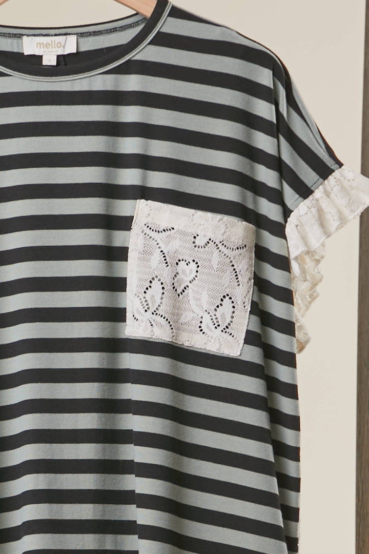 STRIPED TOP WITH LACE TRIM