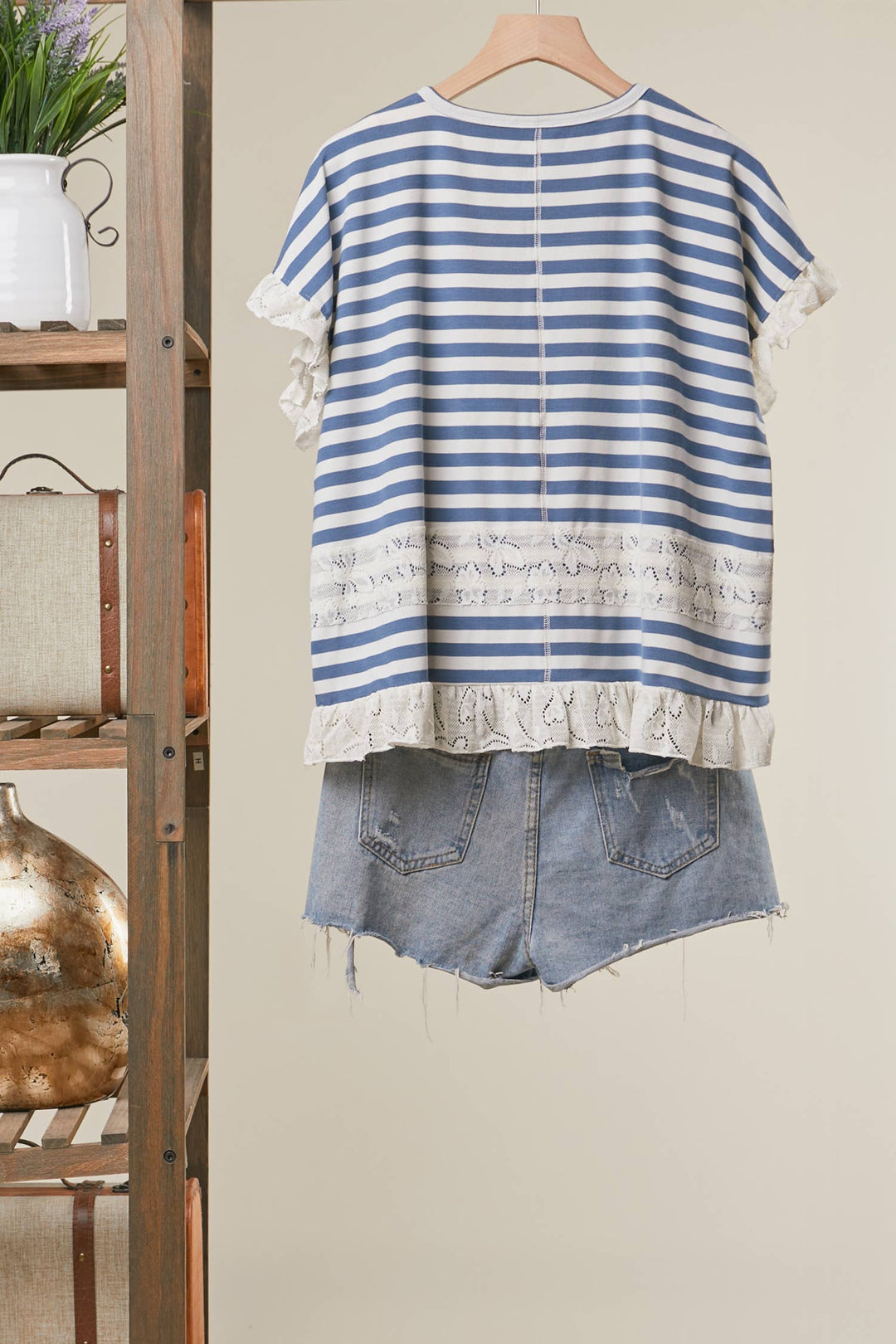 STRIPED TOP WITH LACE TRIM