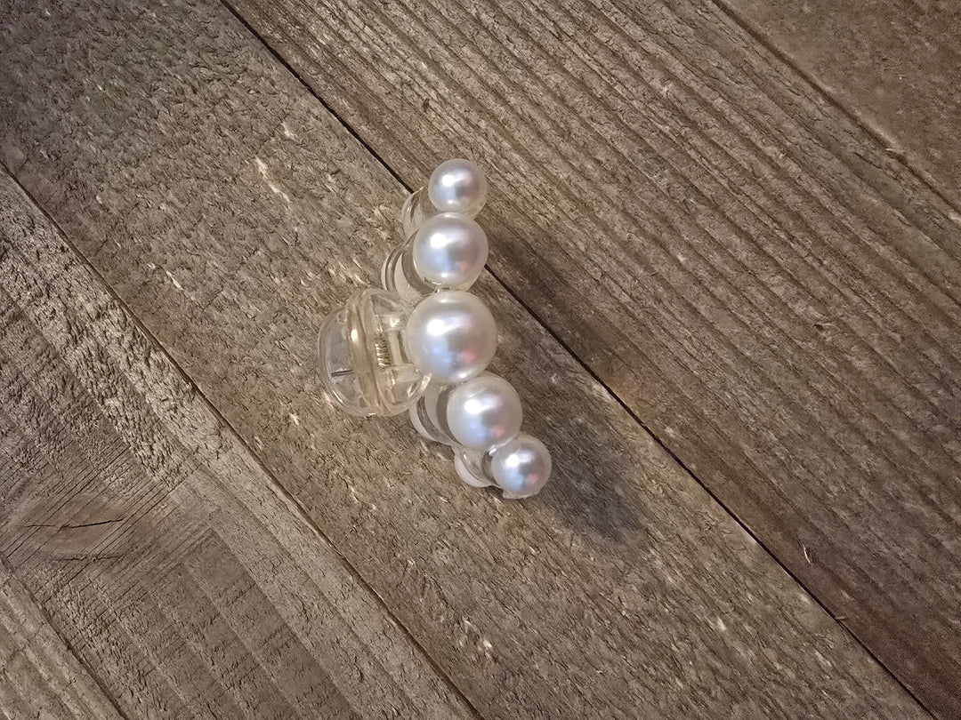 Pearl Claw Clips