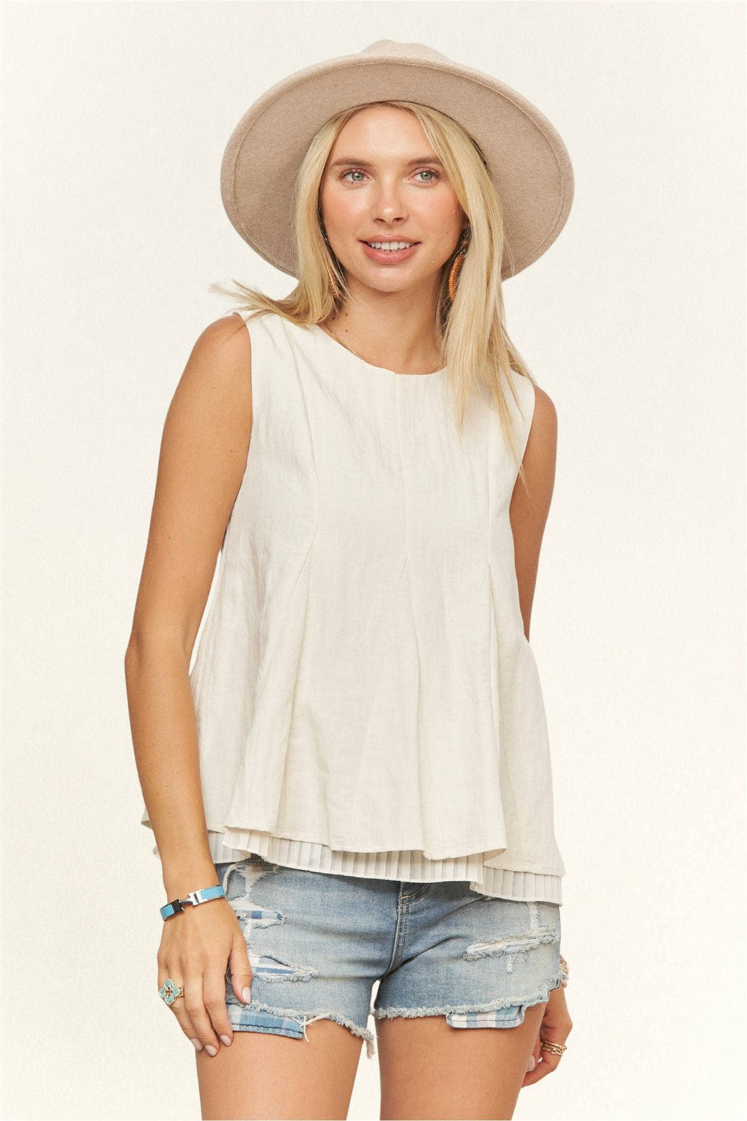 SLEEVELESS LAYERED TOP PLEATED- LET4086