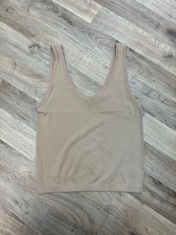 Seamless Hip Length Reversible Tank