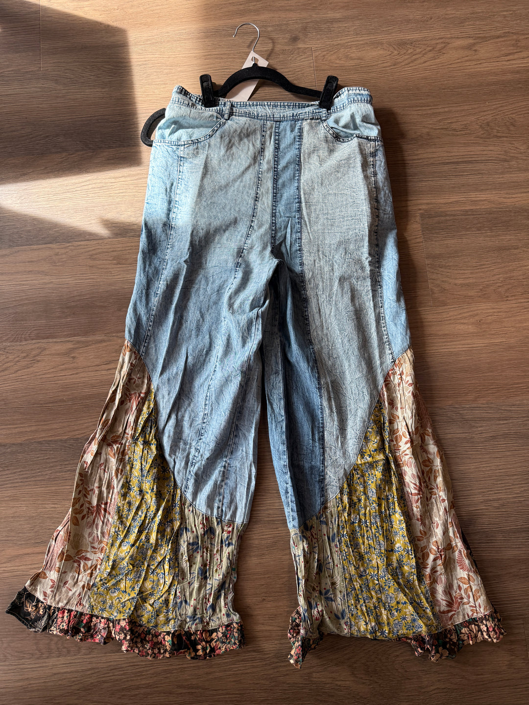 Young Thread Mystery Box Item