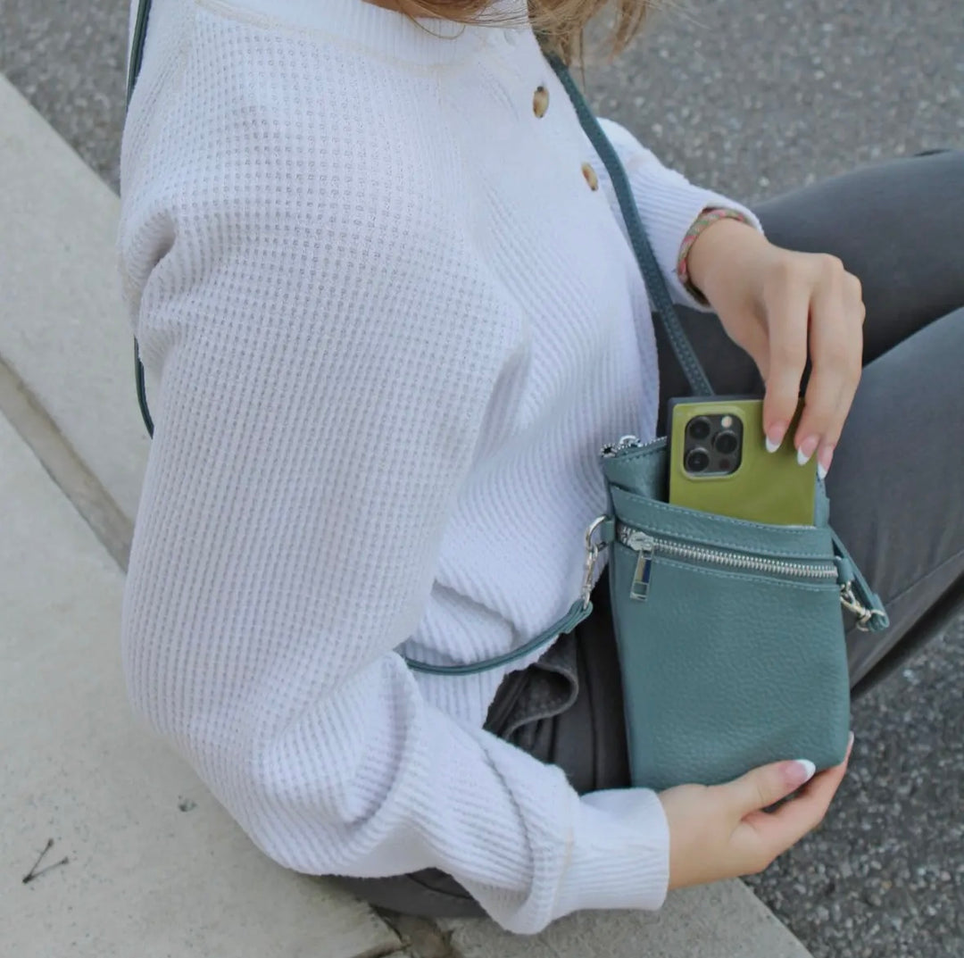 The Carrie Crossbody