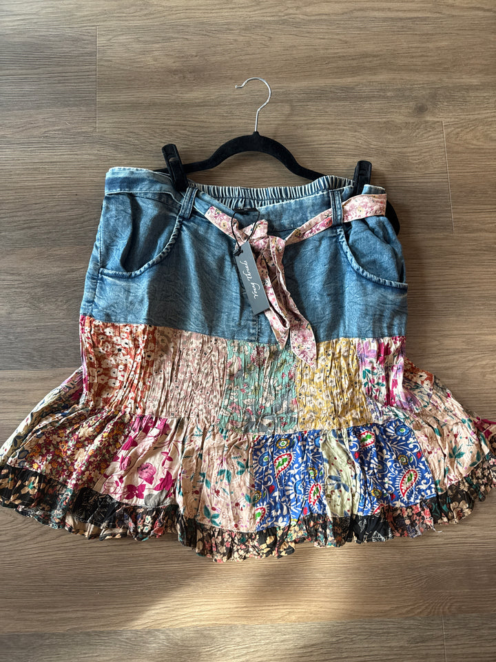 Young Thread Mystery Box Item