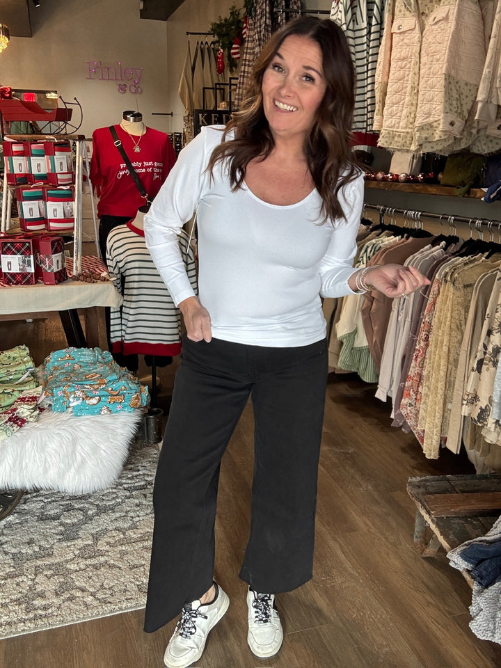 Lovervet Black Crop Wide Leg Raw Hem Jeans