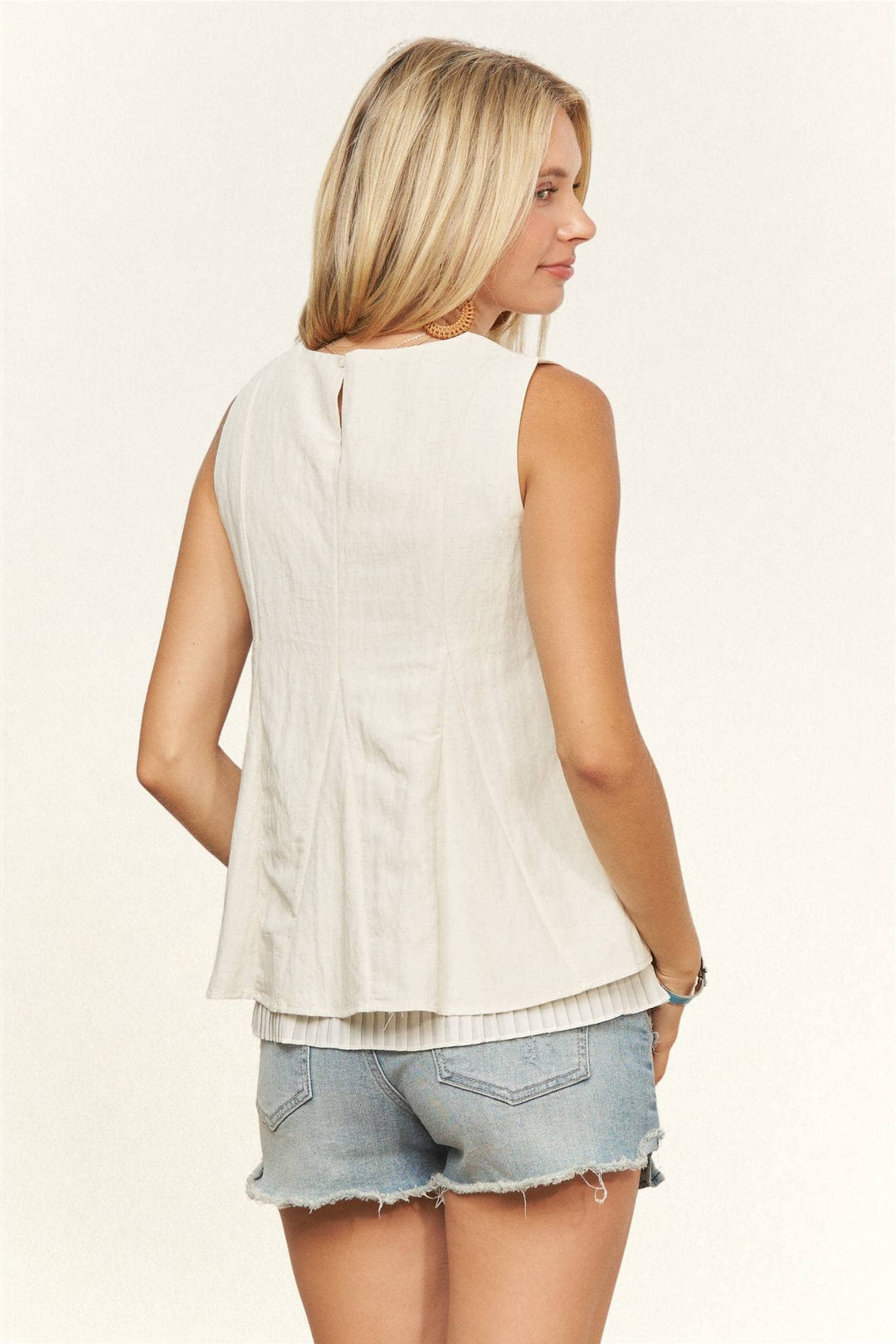 SLEEVELESS LAYERED TOP PLEATED- LET4086