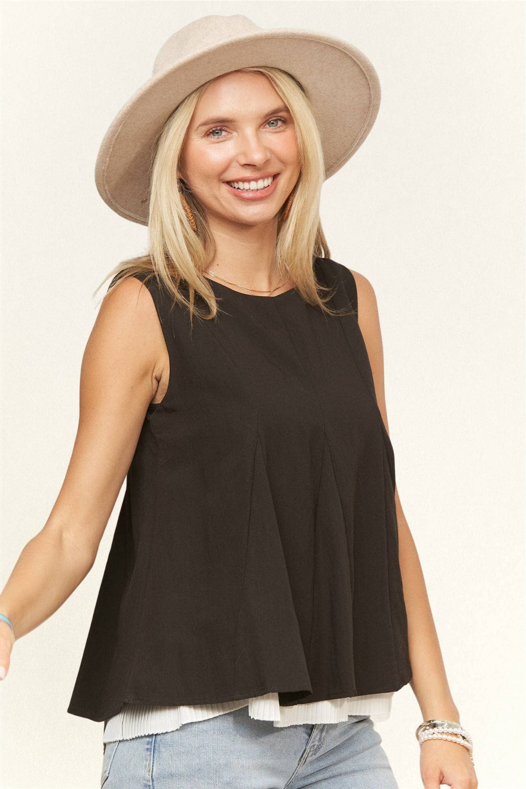 SLEEVELESS LAYERED TOP PLEATED- LET4086