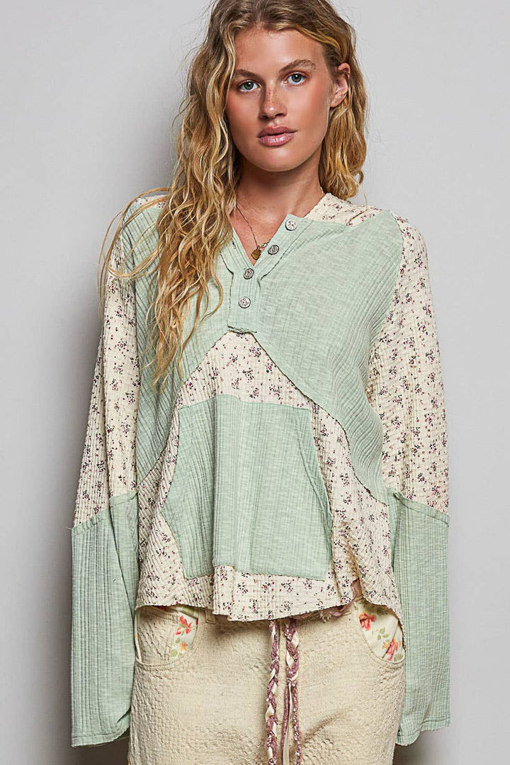 Mixed-Fabric Feminine Look Floral Lace Trim Long Sleeve