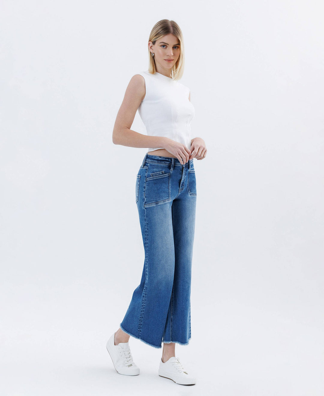 HIGH RISE RAW HEM ANKLE WIDE LEG JEANS LV1683