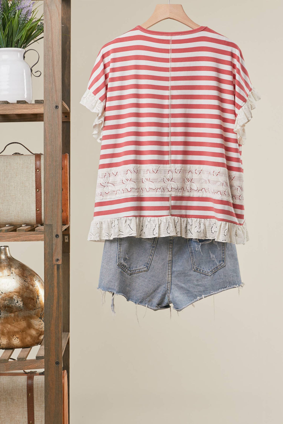 STRIPED TOP WITH LACE TRIM